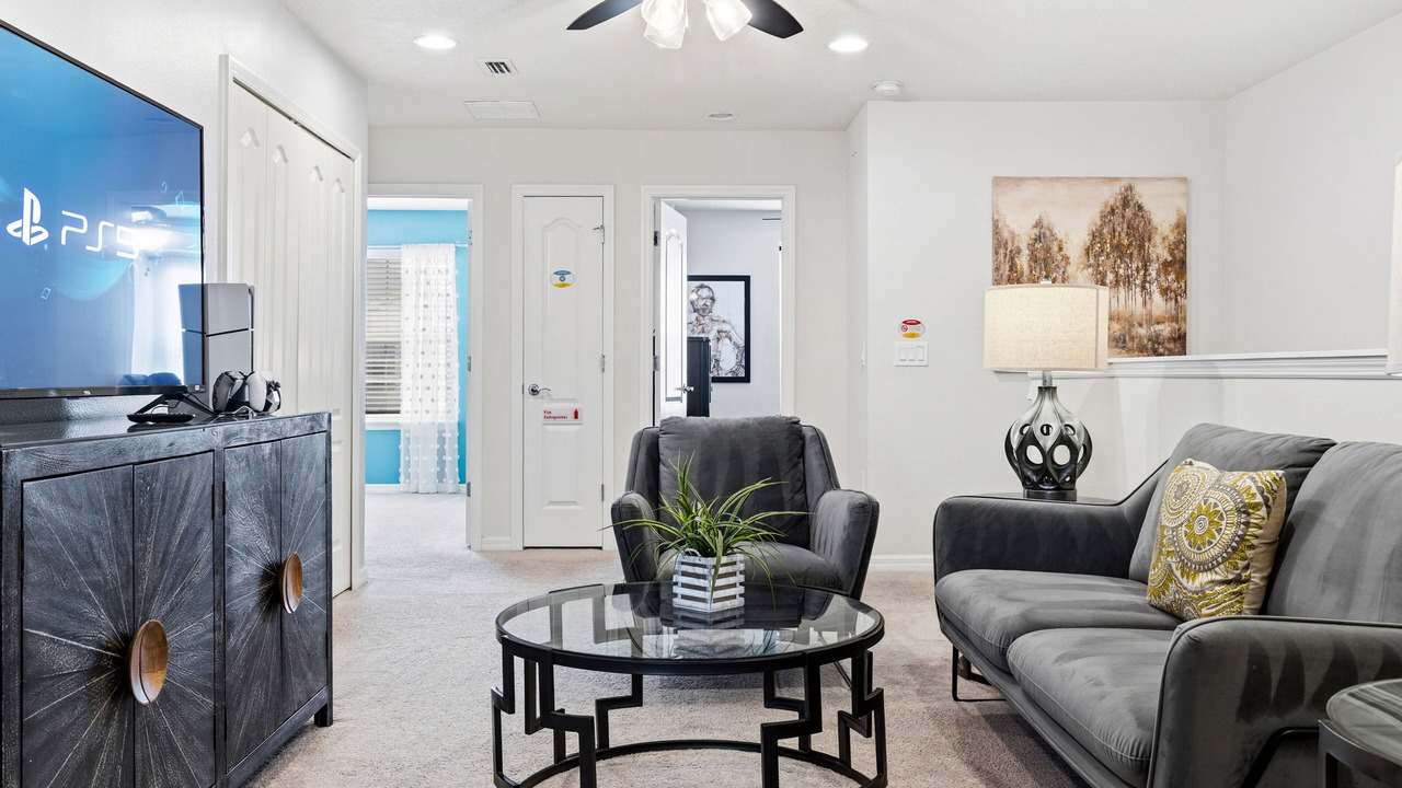 Photo of Livingroom in Four Corners
