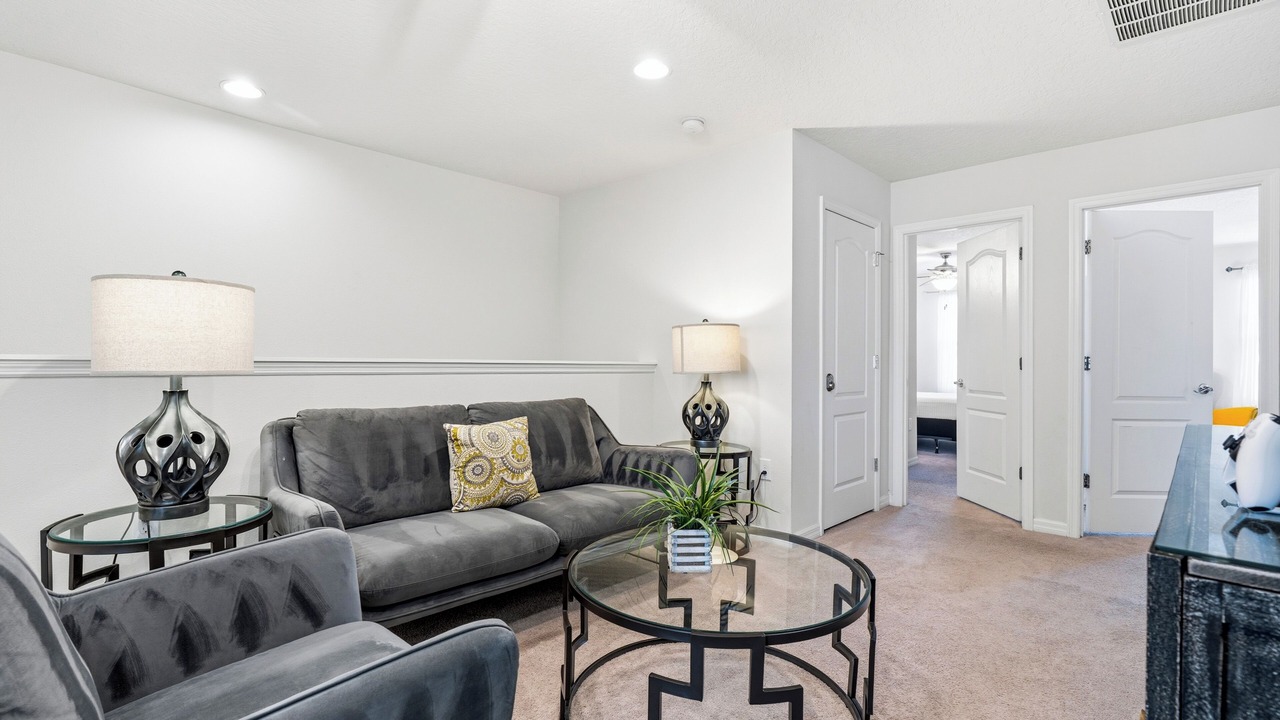 Photo of Livingroom in Four Corners