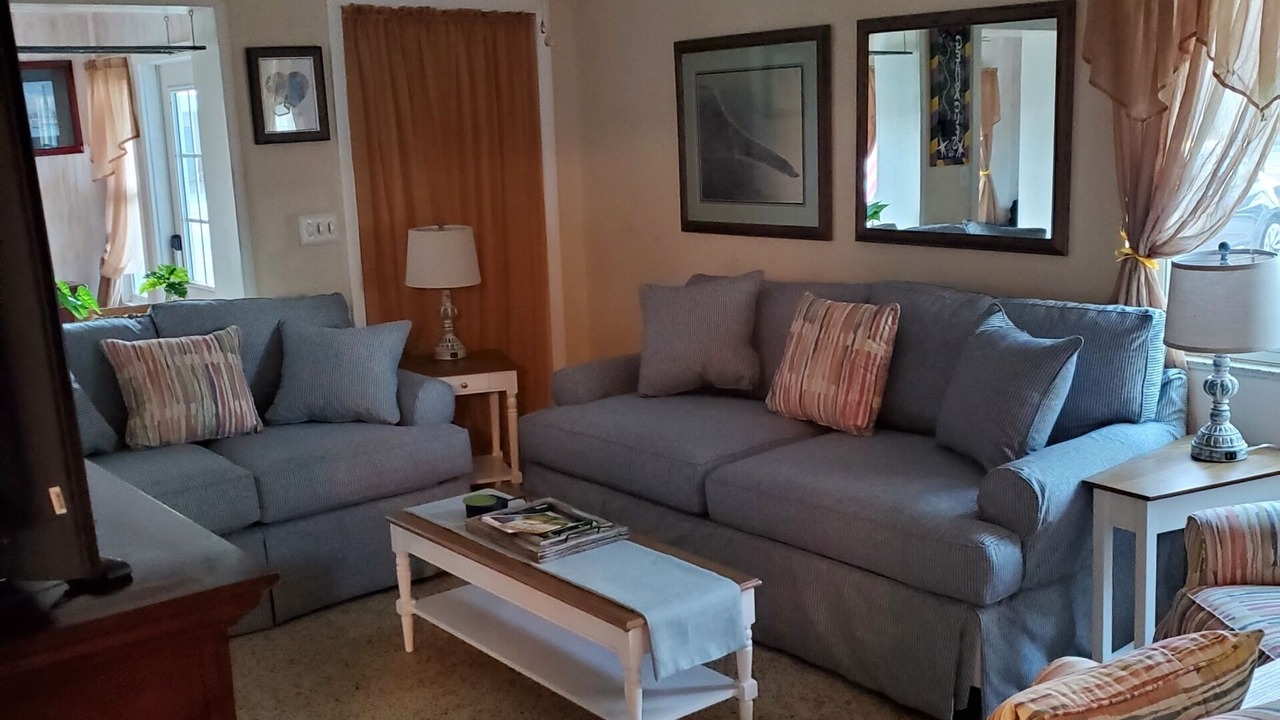 Photo of Livingroom in Ilexhurst