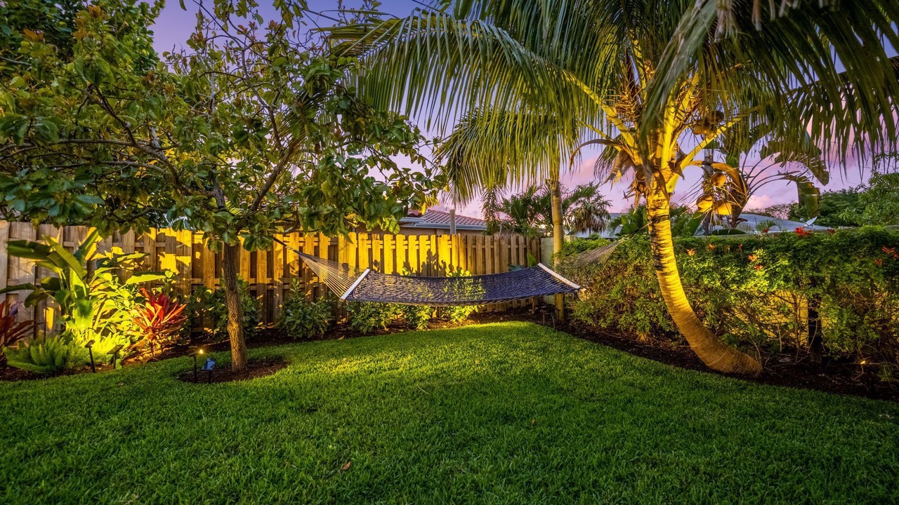 Photo of Others in Tropic Palms