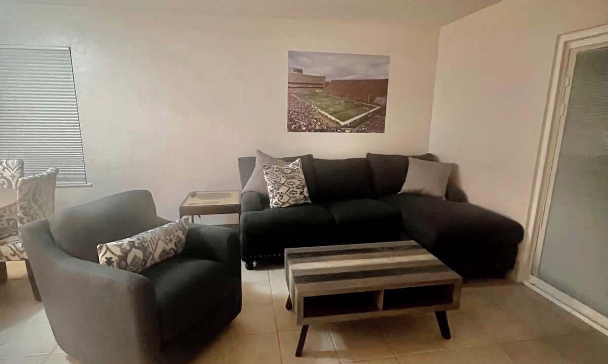 Photo of Livingroom in Gainesville