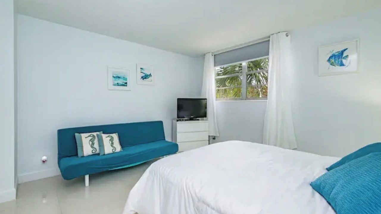 Photo of Bedroom in Hollywood South Central Beach