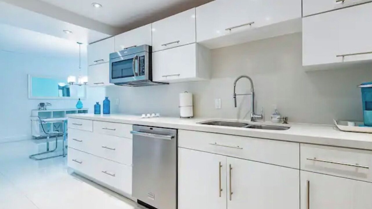 Photo of Kitchen in Hollywood South Central Beach