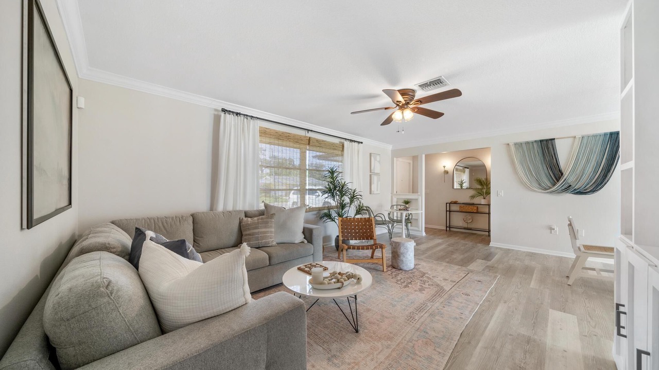 Photo of Livingroom in Port Charlotte