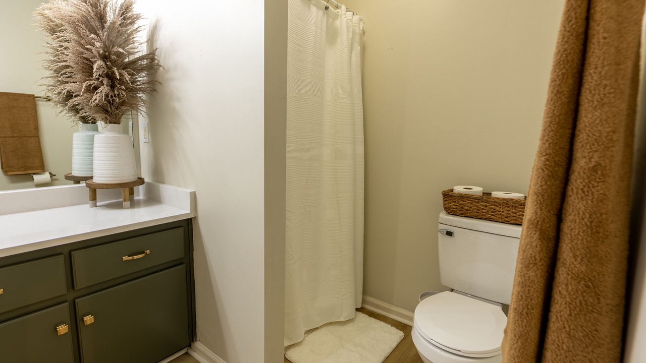 Photo of Bathroom in Kingsland