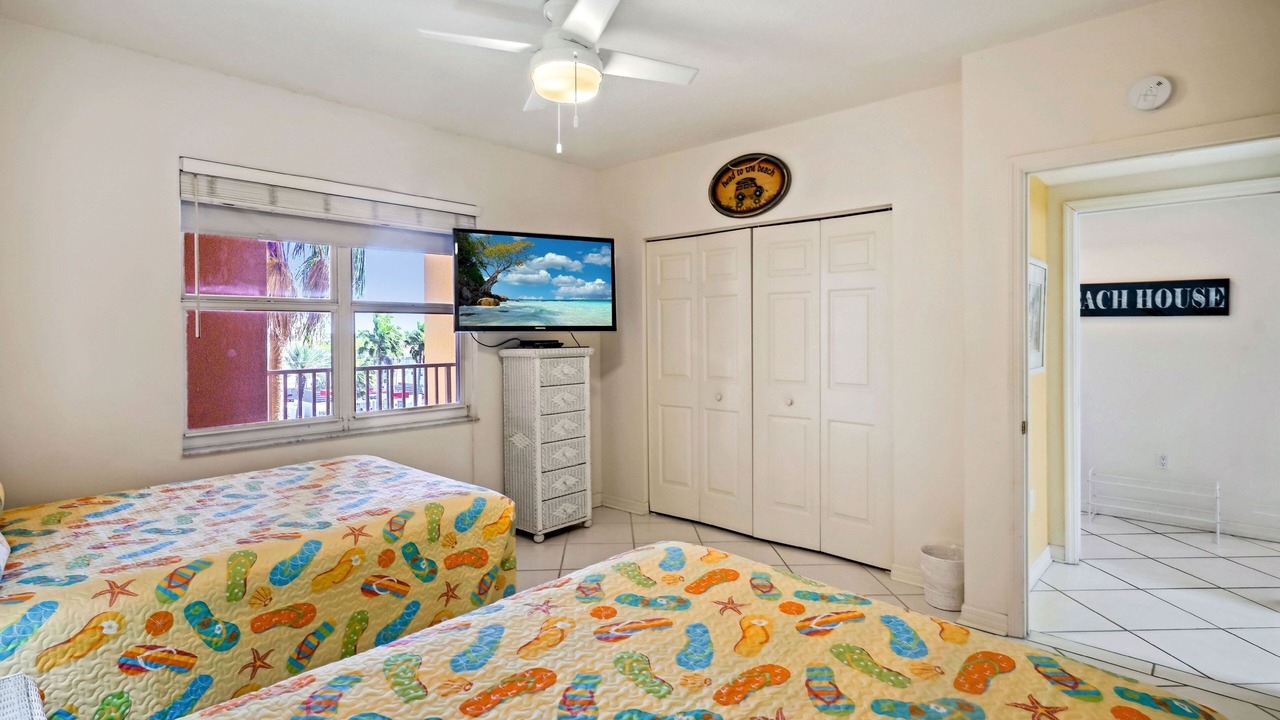 Photo of Bedroom in North Redington Beach