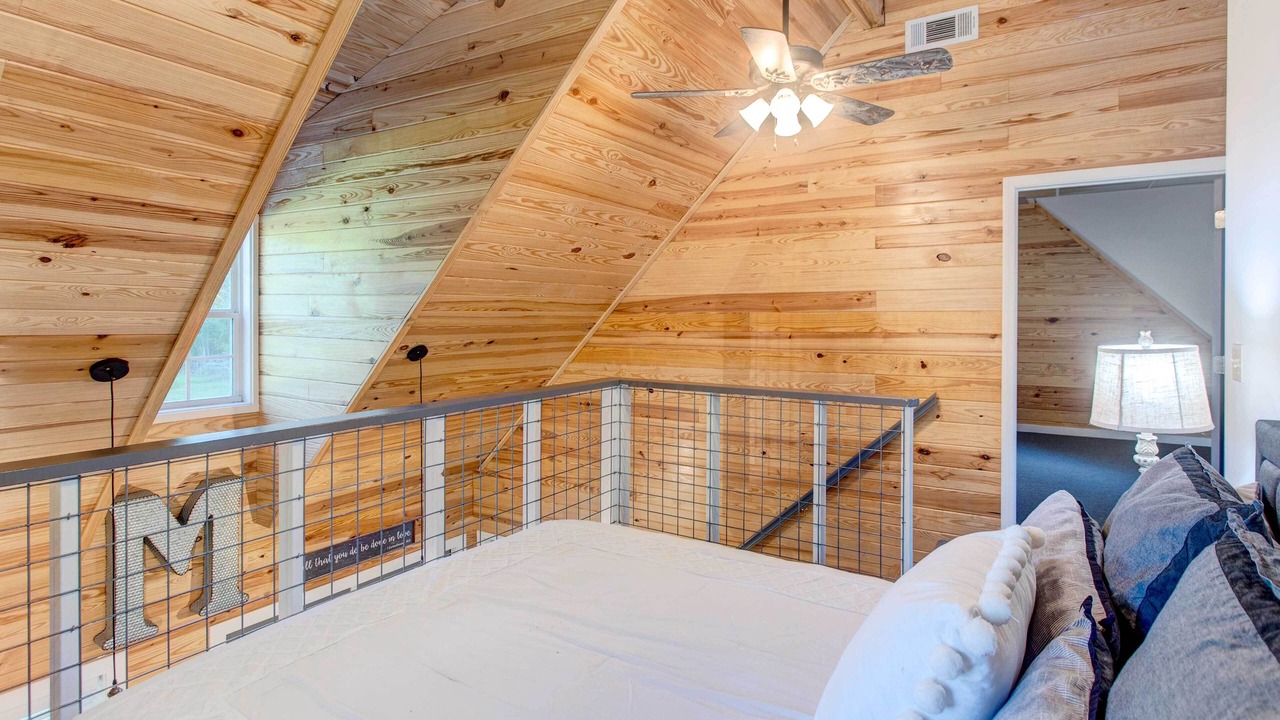 Photo of Bedroom in Wray