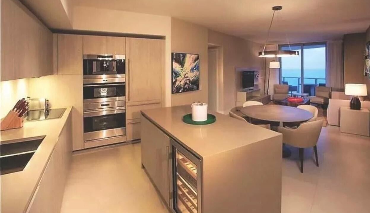 Photo of Kitchen in Hollywood South Central Beach
