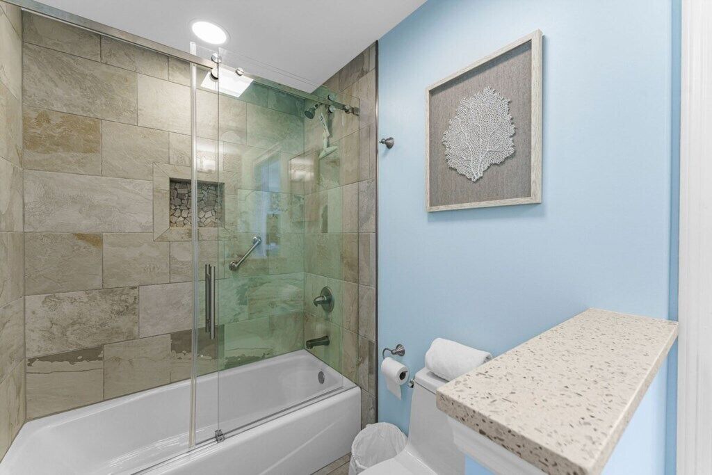 Photo of Bathroom in Thomas Drive