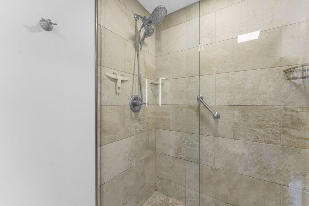 Photo of Bathroom in Thomas Drive