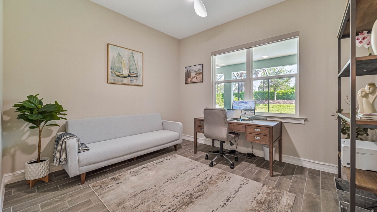 Photo of Livingroom in Naples