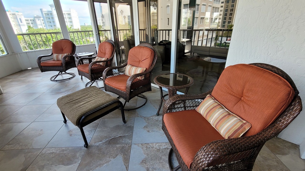 Photo of Patio Balcony in Vanderbilt Beach