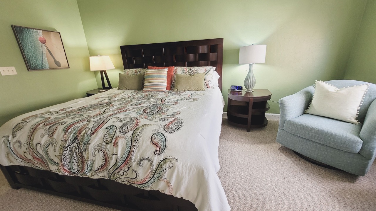 Photo of Bedroom in Vanderbilt Beach