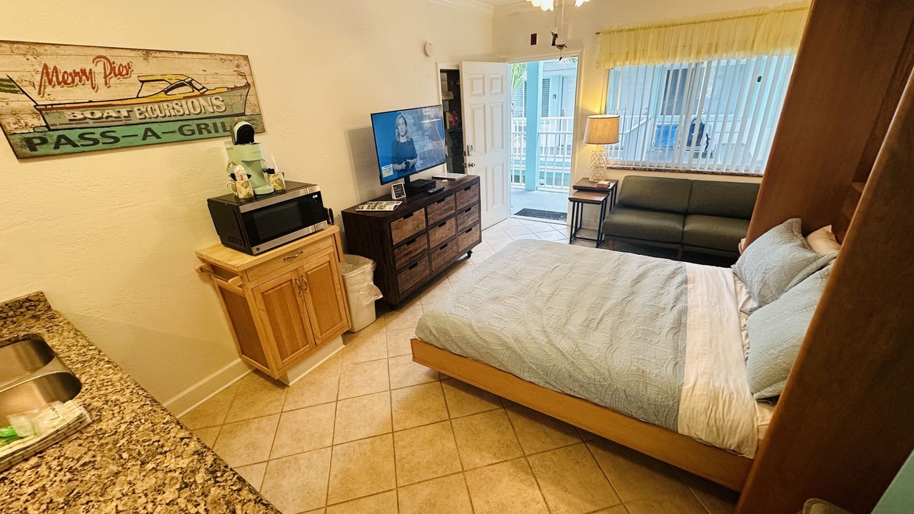 Photo of Bedroom in Pass-a-Grille Historic District
