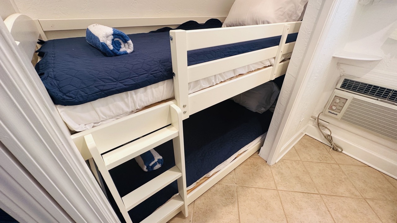 Photo of Bedroom in Pass-a-Grille Historic District