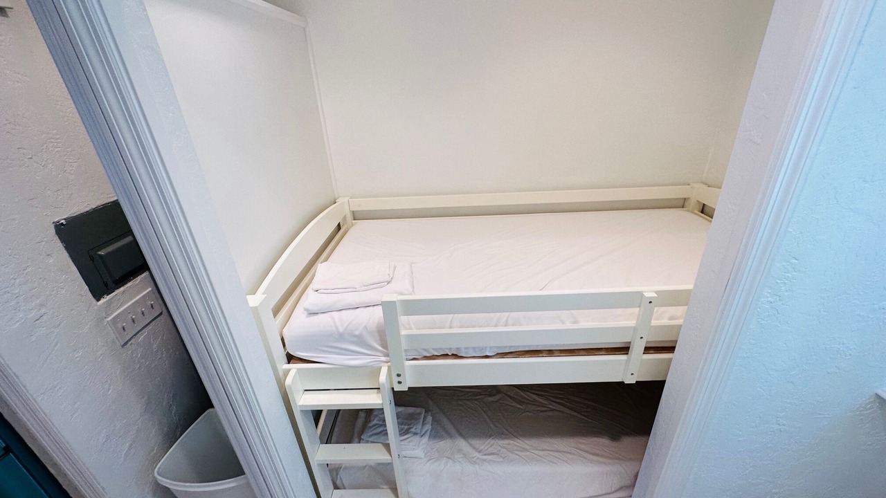 Photo of Bedroom in Pass-a-Grille Historic District