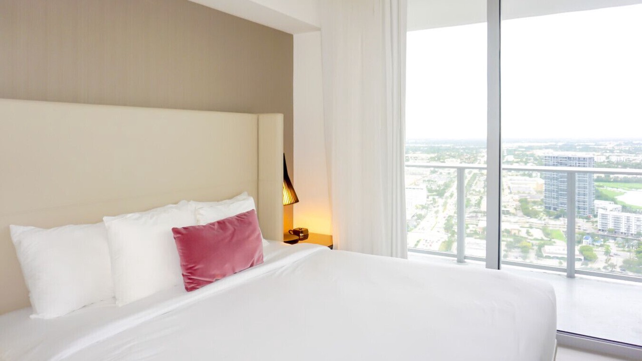 Photo of Bedroom in Hollywood South Central Beach