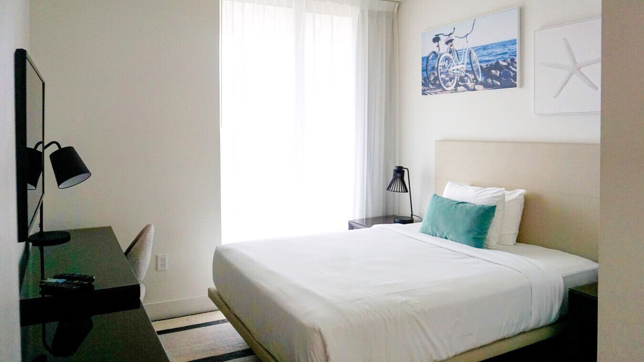 Photo of Bedroom in Hollywood South Central Beach