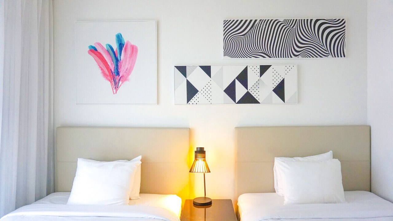 Photo of Bedroom in Hollywood South Central Beach