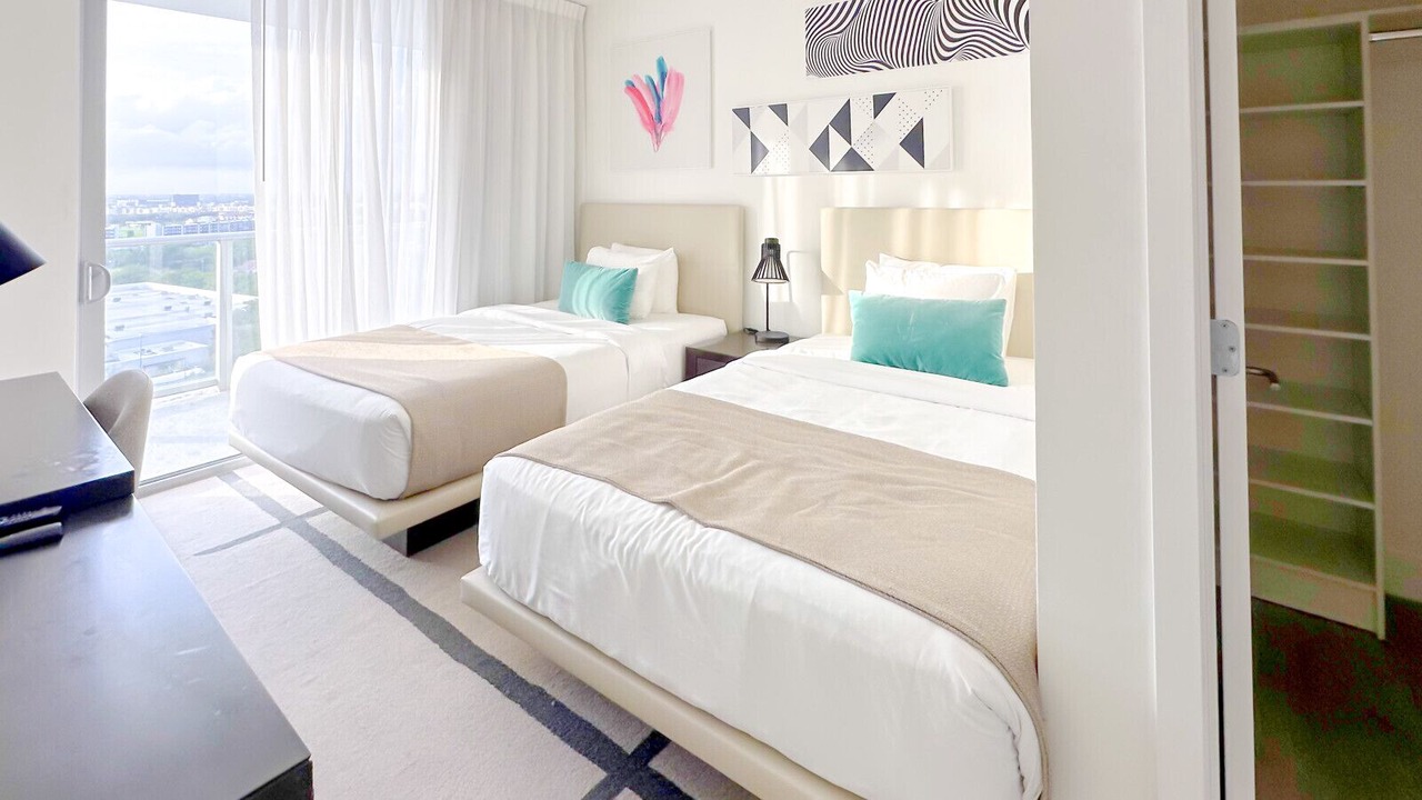 Photo of Bedroom in Hollywood South Central Beach