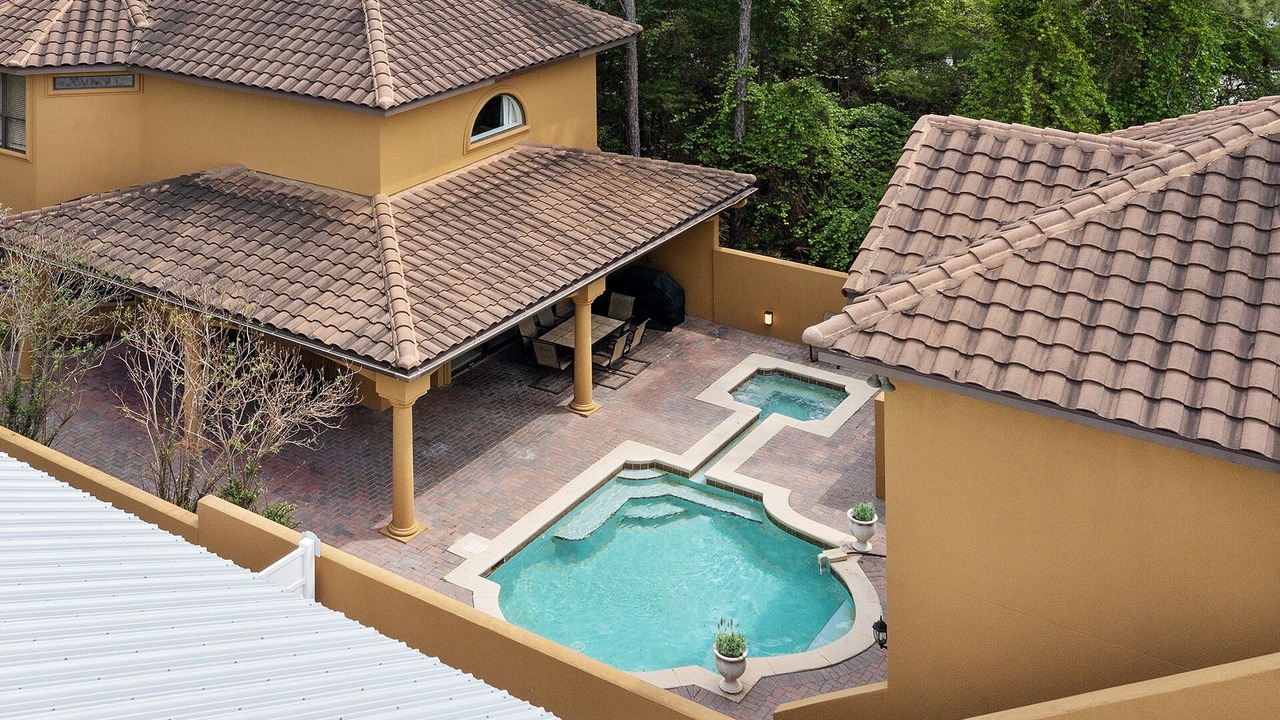 Photo of Outdoor in Emerald Waters Village