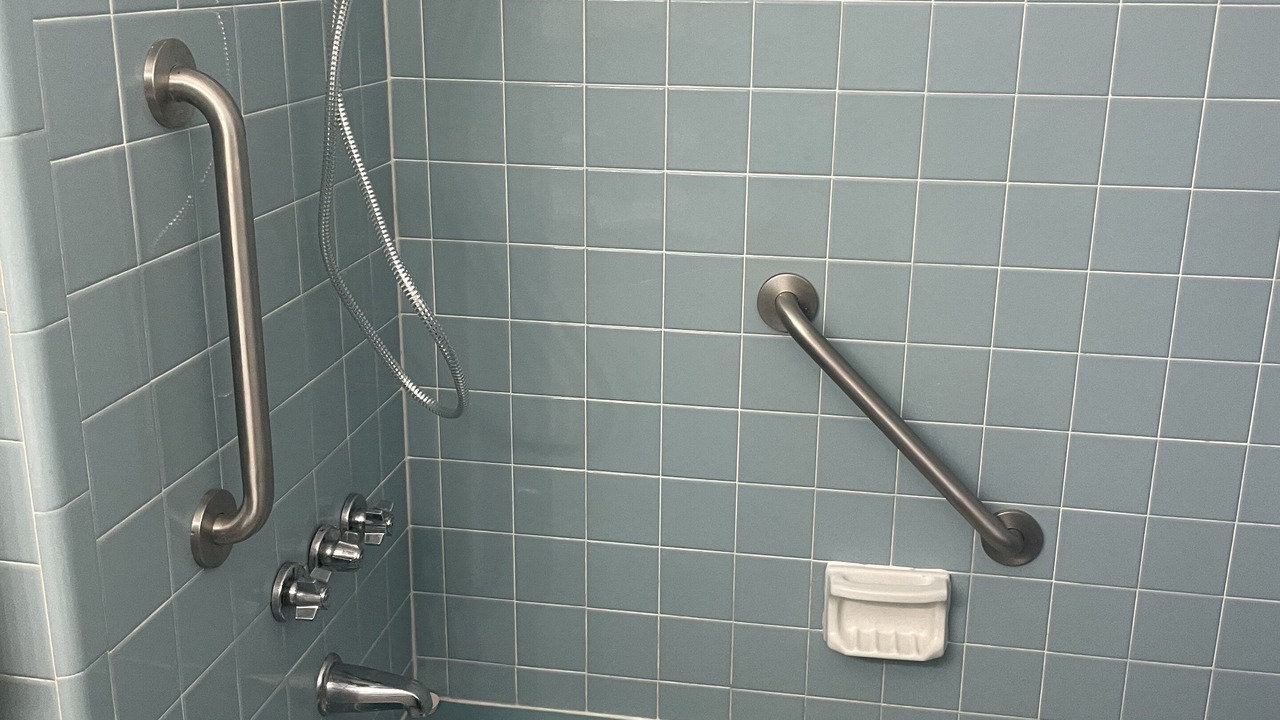 Photo of Bathroom in Hazlehurst