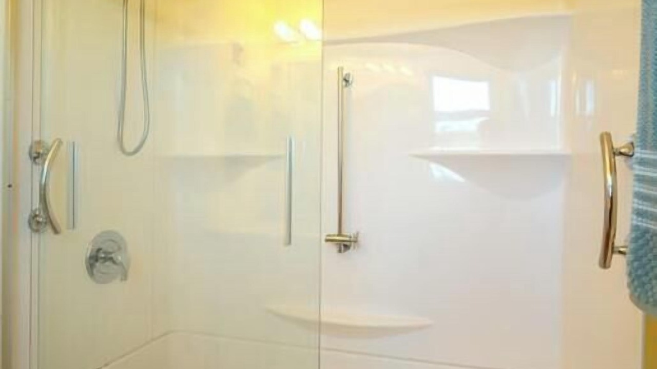 Photo of Bathroom in Eden Pines