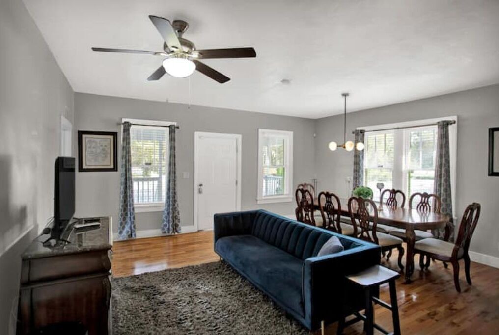 Photo of Livingroom in Gainesville