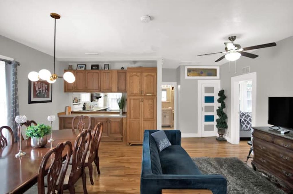 Photo of Livingroom in Gainesville