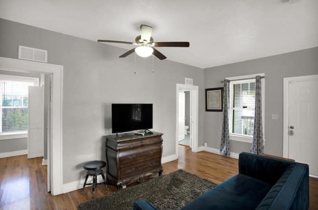 Photo of Livingroom in Gainesville