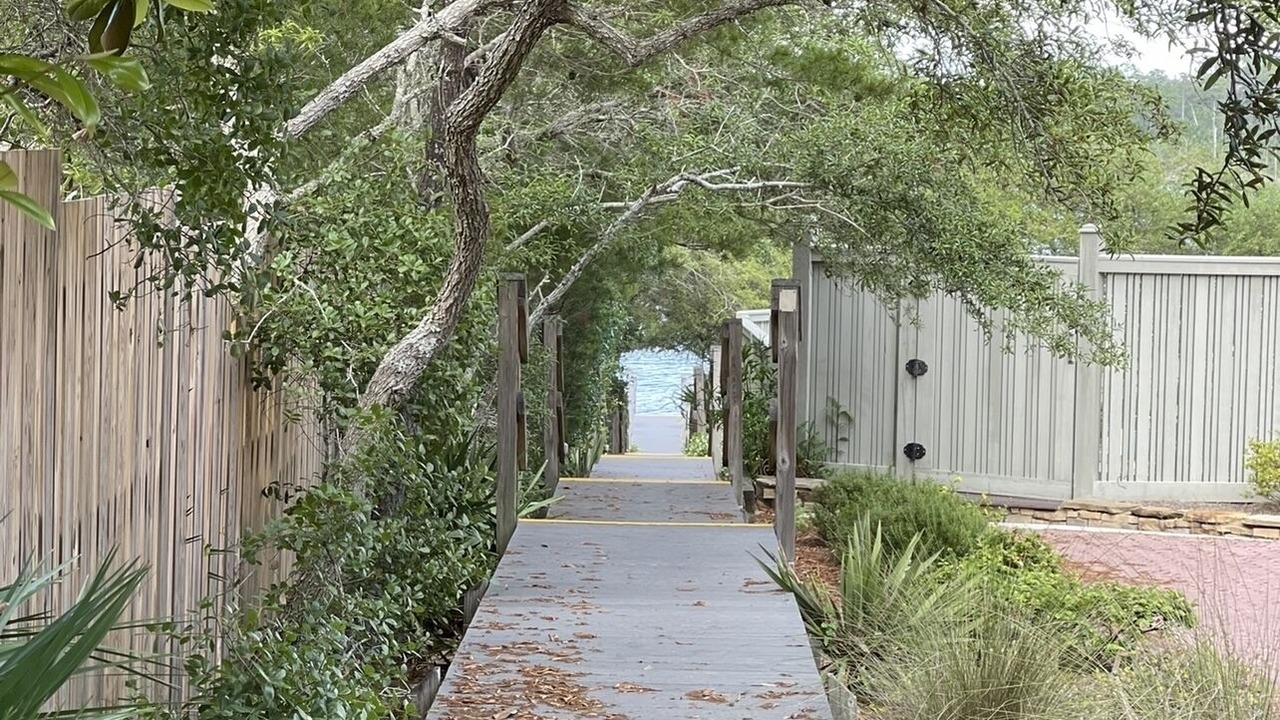 Photo of Outdoor in Gulfview Heights