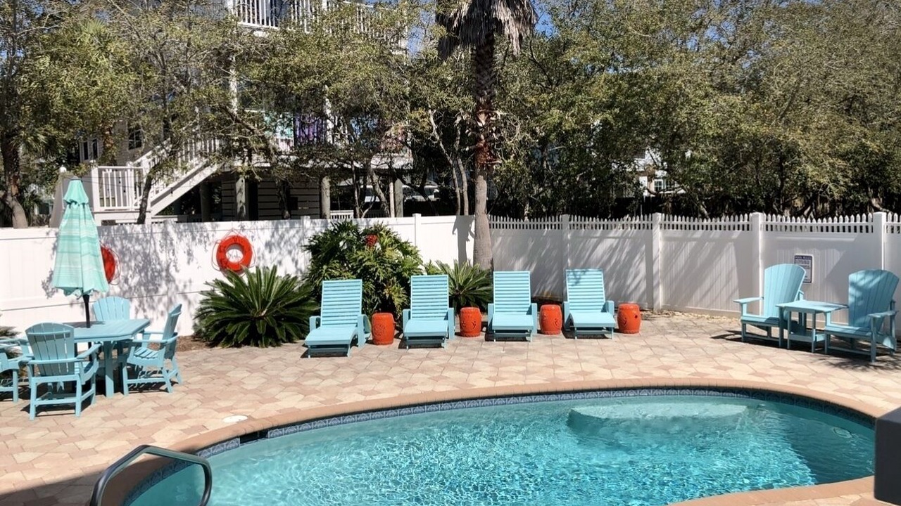 Photo of Outdoor in Gulfview Heights