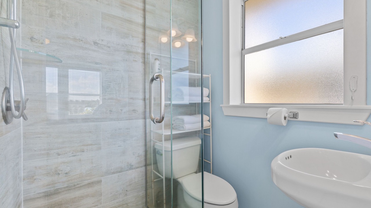 Photo of Bathroom in New Smyrna Beach