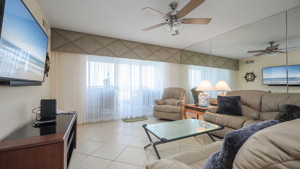 Photo of Livingroom in Ponce Inlet