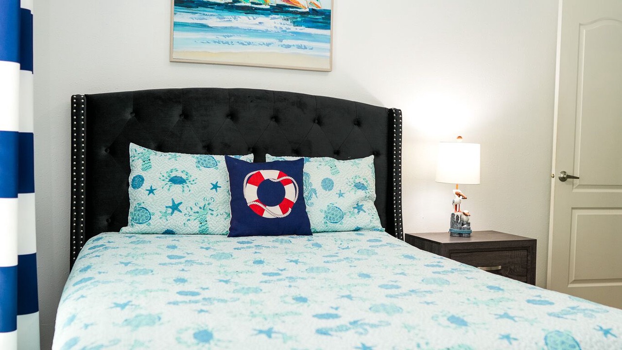 Photo of Bedroom in Upper Grand Lagoon