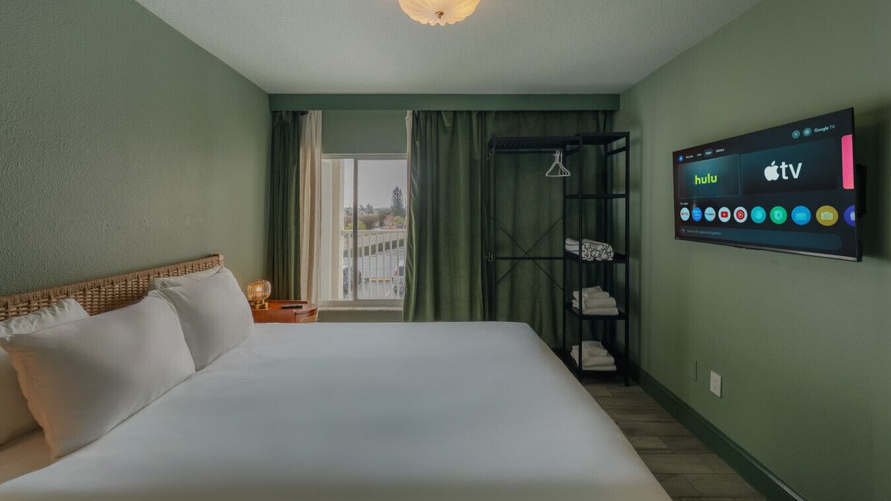 Photo of Bedroom in Belleair Beach