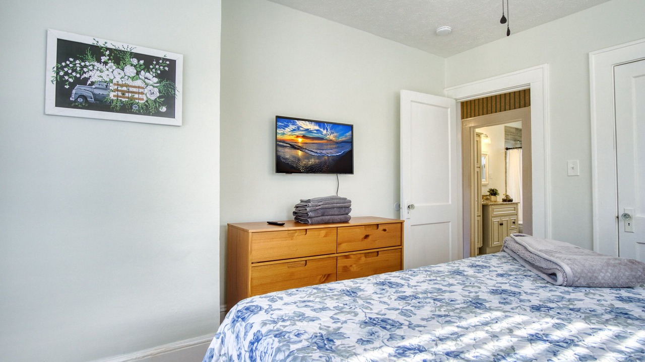Photo of Bedroom in Riverside