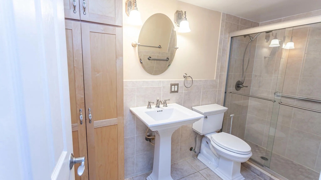 Photo of Bathroom in Cocoa Beach
