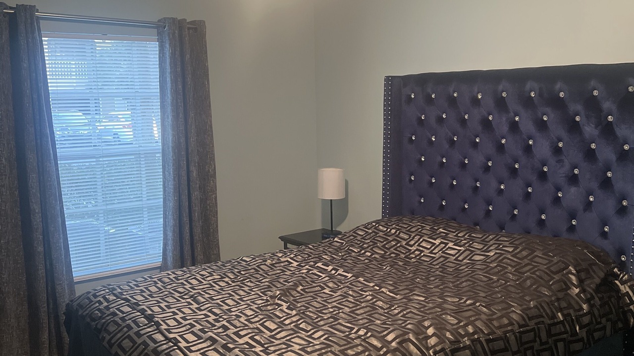 Photo of Bedroom in Metro West
