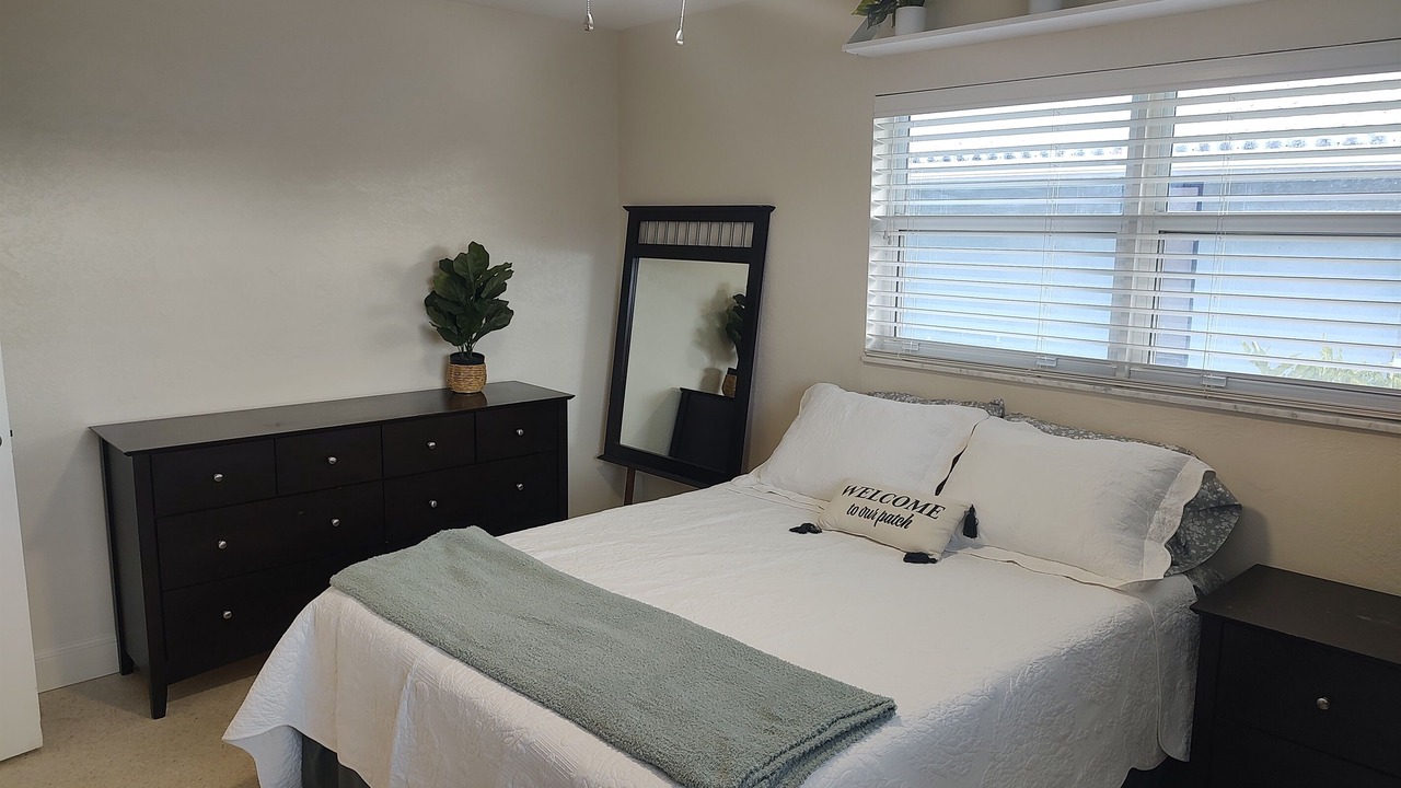 Photo of Bedroom in Shore Acres