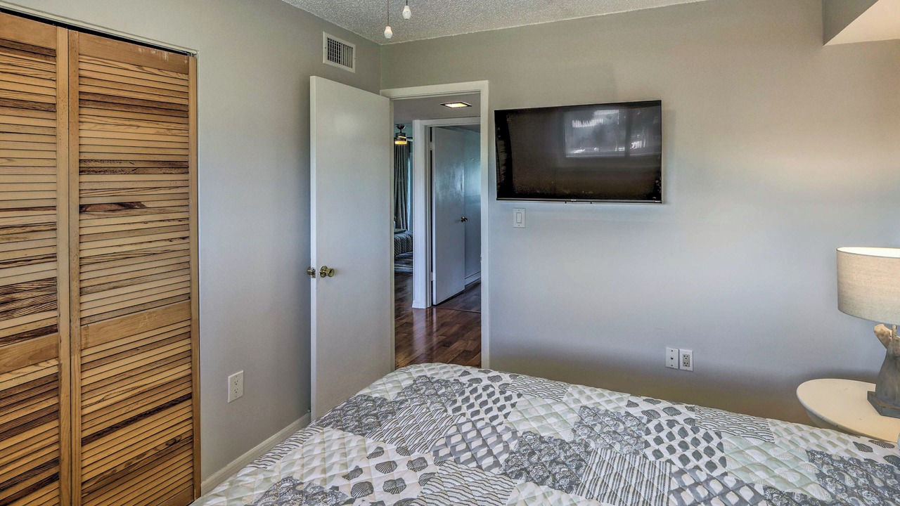 Photo of Bedroom in Crescent Beach
