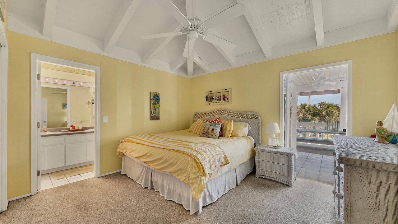 Photo of Bedroom in Palm Island