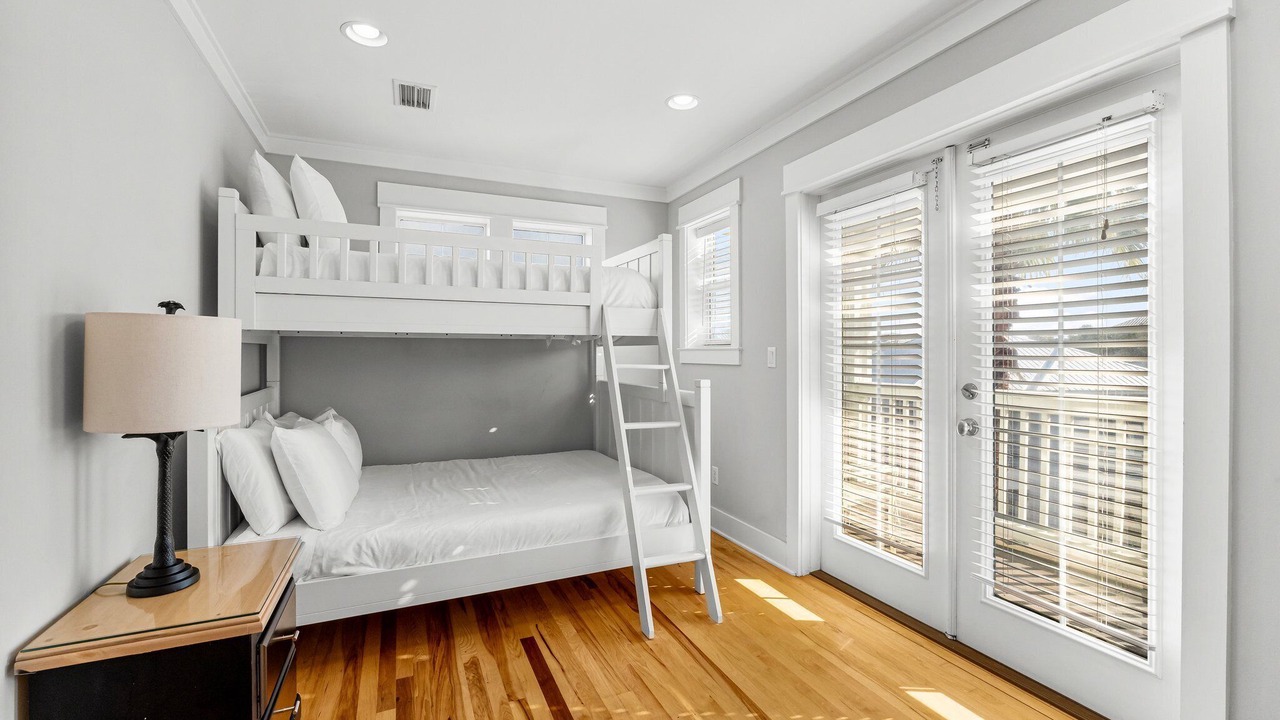 Photo of Bedroom in Emerald Waters Village