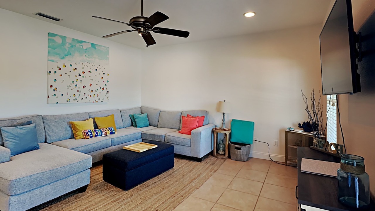 Photo of Livingroom in Gulf Lagoon Beach