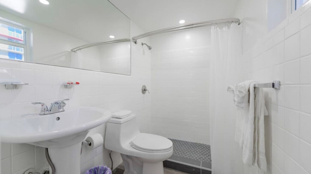 Photo of Bathroom in Hollywood