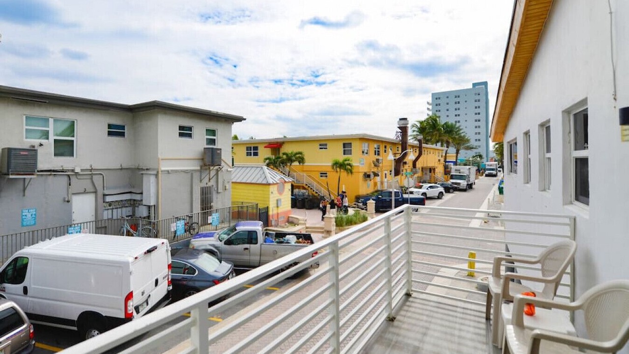 Photo of Outdoor in Hollywood