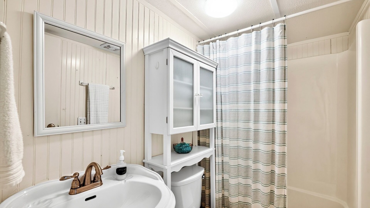 Photo of Bathroom in Salem