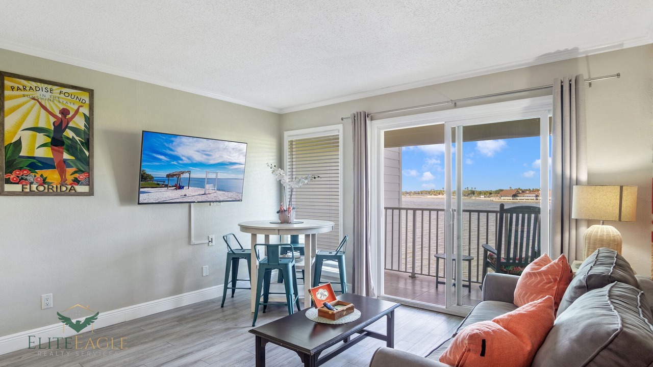 Photo of Livingroom in Rocky Point