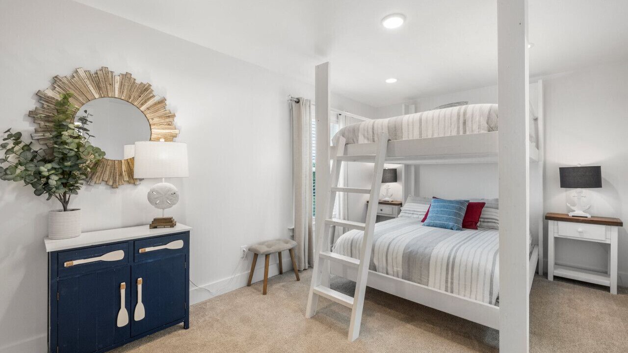 Photo of Bedroom in Mexico Beach
