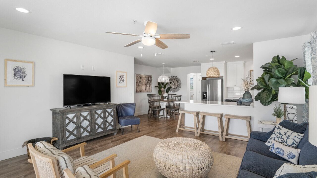 Photo of Livingroom in Mexico Beach